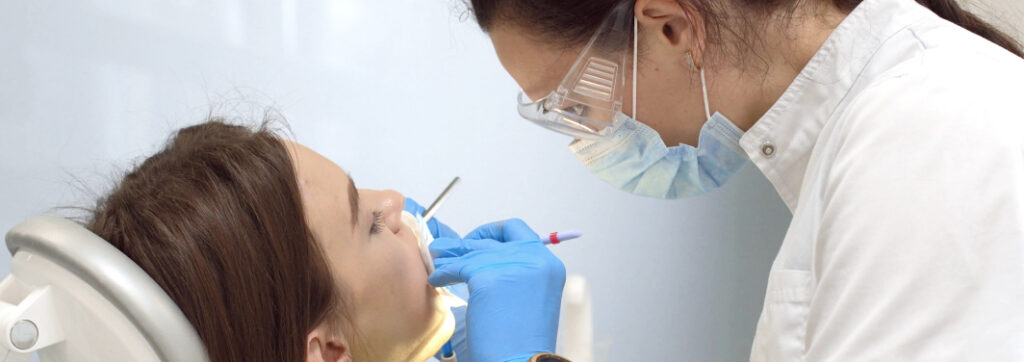 Sinus lift: proč je nutné před implantací provést sinus lift?